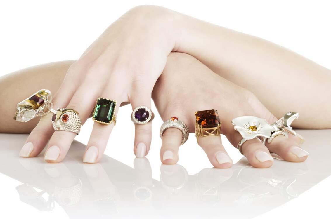 40代に贈る人気の指輪14選！大人にこそしっくりくるレディース＆メンズリング | accessorygifts by memoco